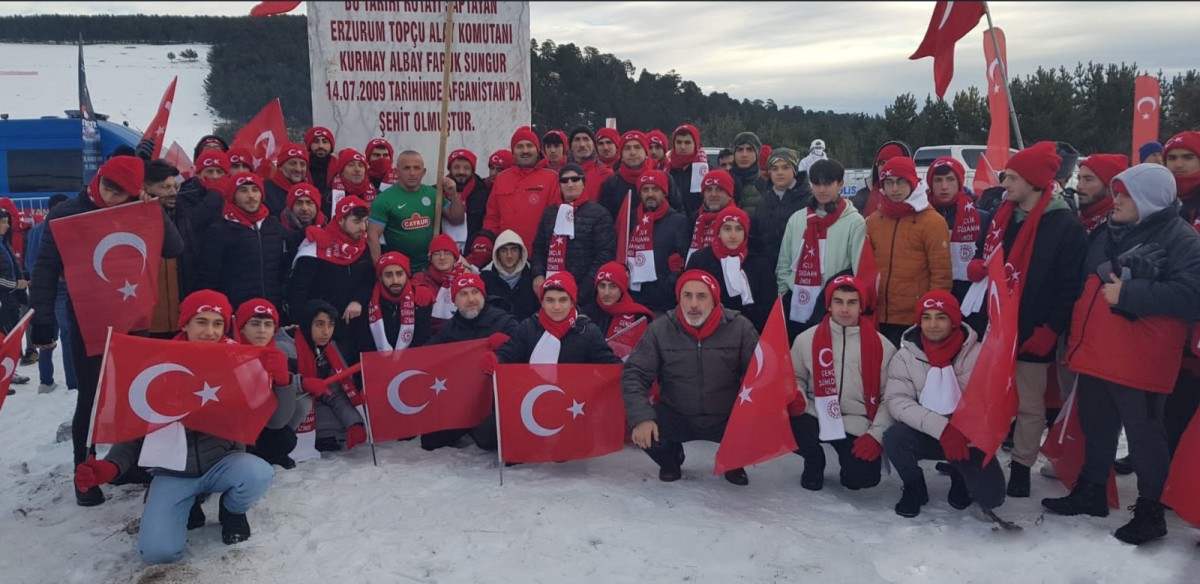 Kur’an kursu öğrencilerinden Sarıkamış şehitlerine vefa