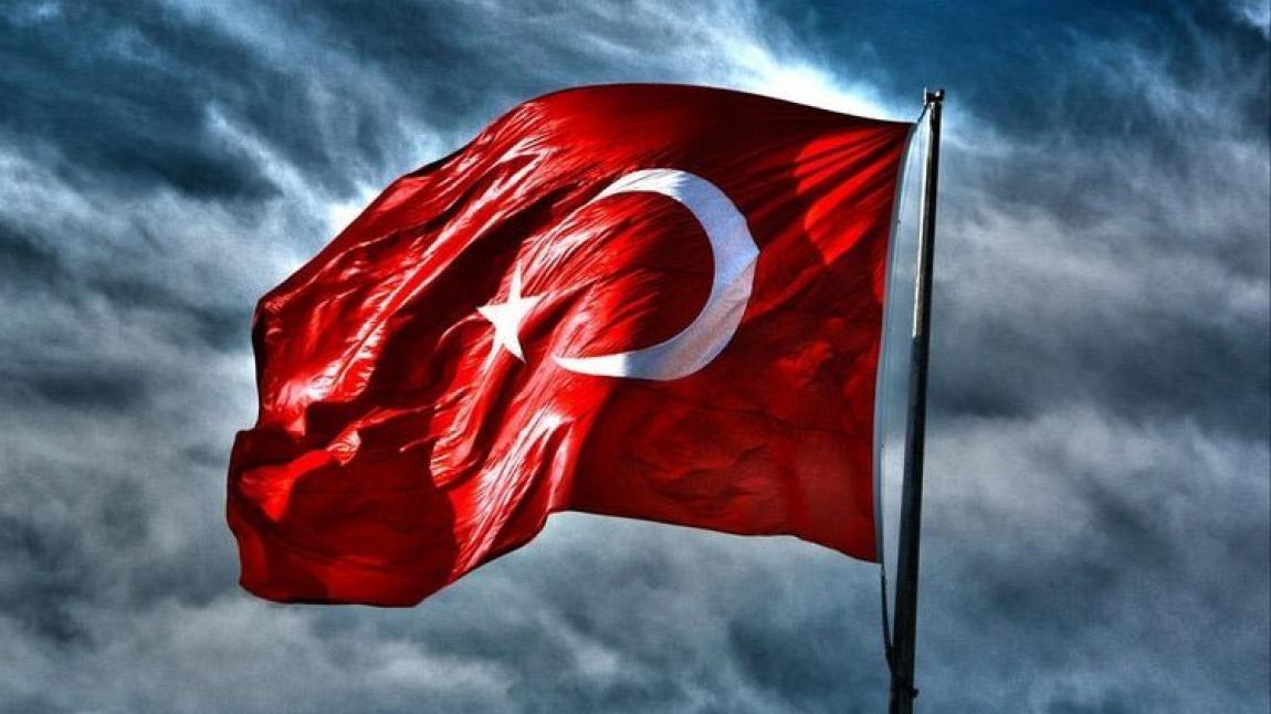 Aziz Türk Milletinin Başı Sağ Olsun